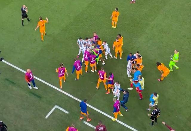 1670619428632066927.jpg 太热同为32.jpg