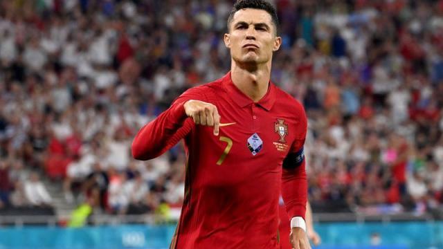 cristiano-ronaldo-portugal-enfrenta-belgica-na-eurocopa_widelg.jpg